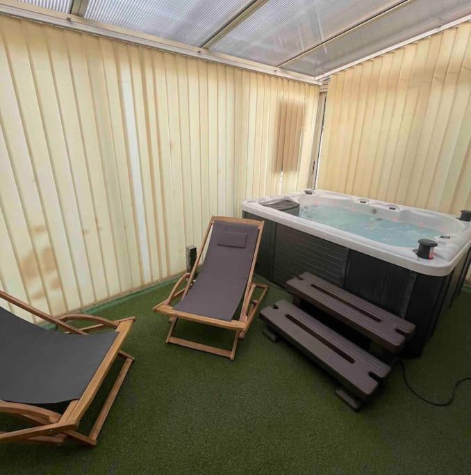 נים Houdarling Chalet Et Spa Hammam Jacuzzi Et Sauna מראה חיצוני תמונה